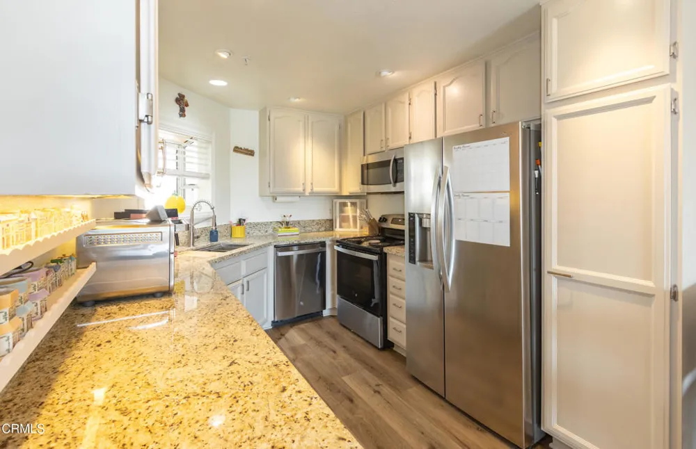 2713 Antonio Drive #203 Camarillo, CA 93010