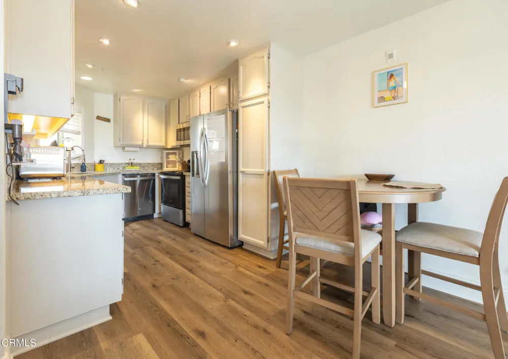2713 Antonio Drive #203 Camarillo, CA 93010