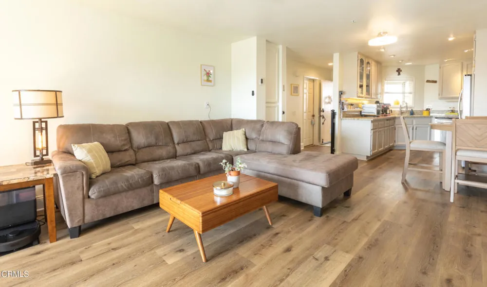 2713 Antonio Drive #203 Camarillo, CA 93010
