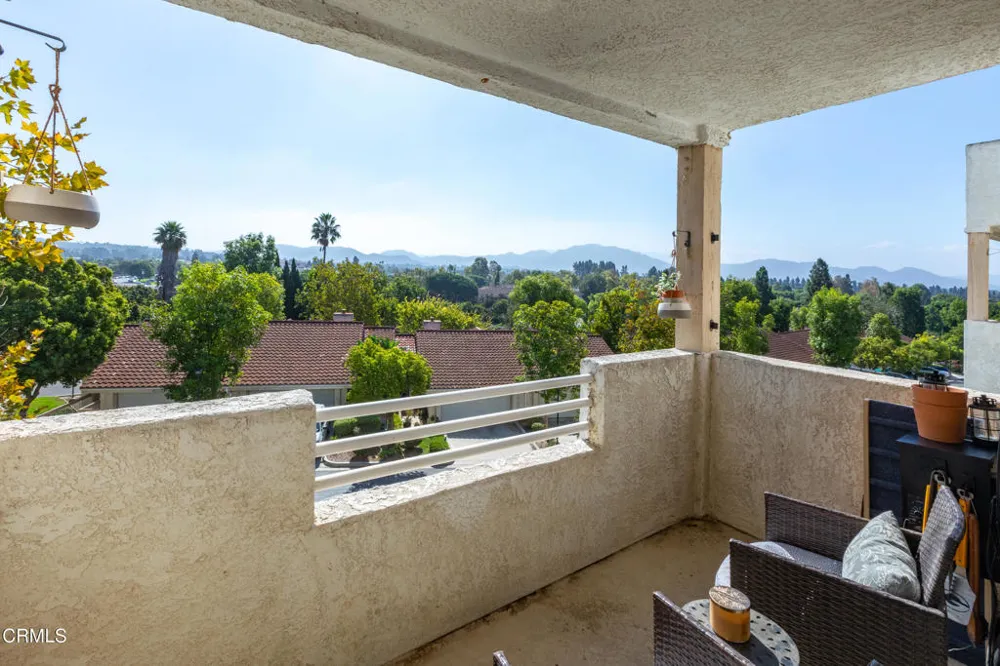 2713 Antonio Drive #203 Camarillo, CA 93010