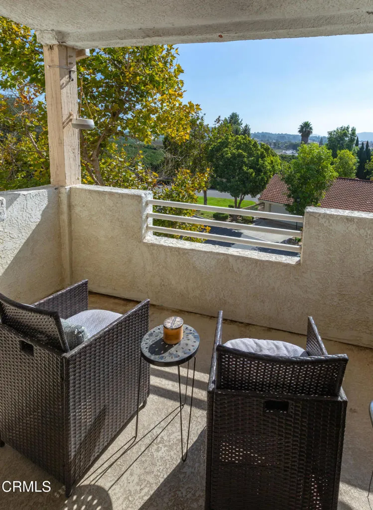 2713 Antonio Drive #203 Camarillo, CA 93010