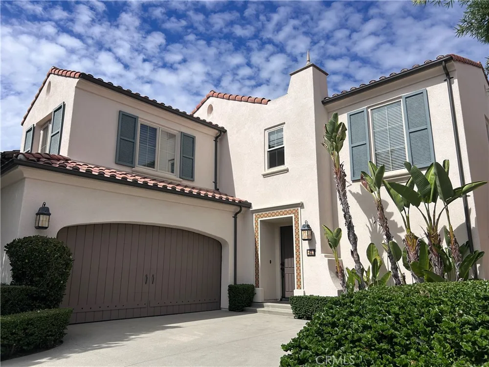 63 Elmdale Irvine, CA 92620