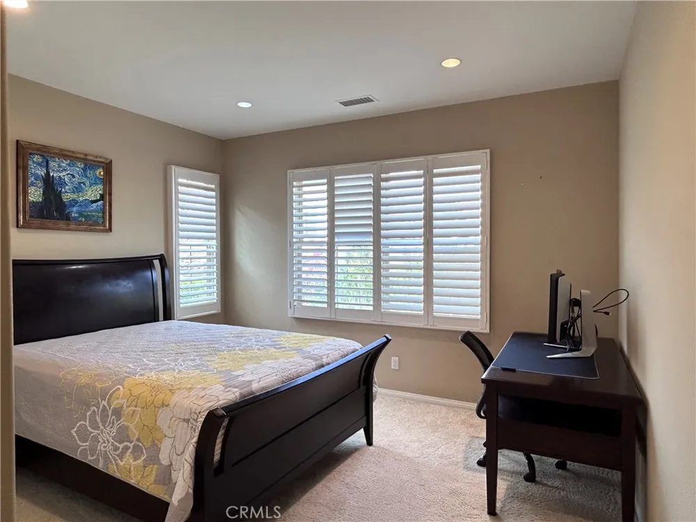 63 Elmdale Irvine, CA 92620