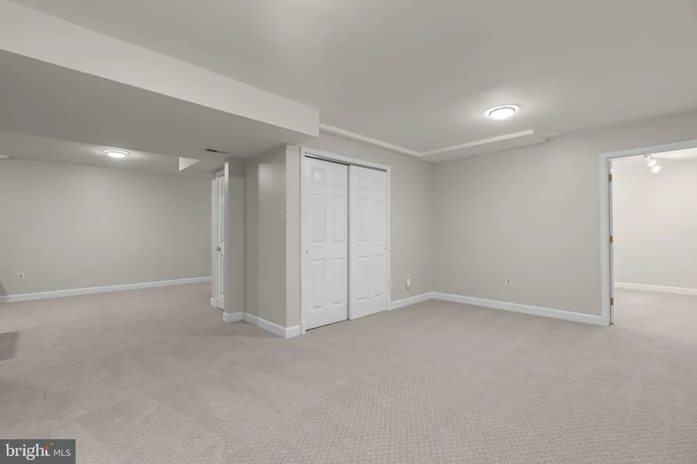 12110 BLUE FLAG WAY Columbia, MD 21044