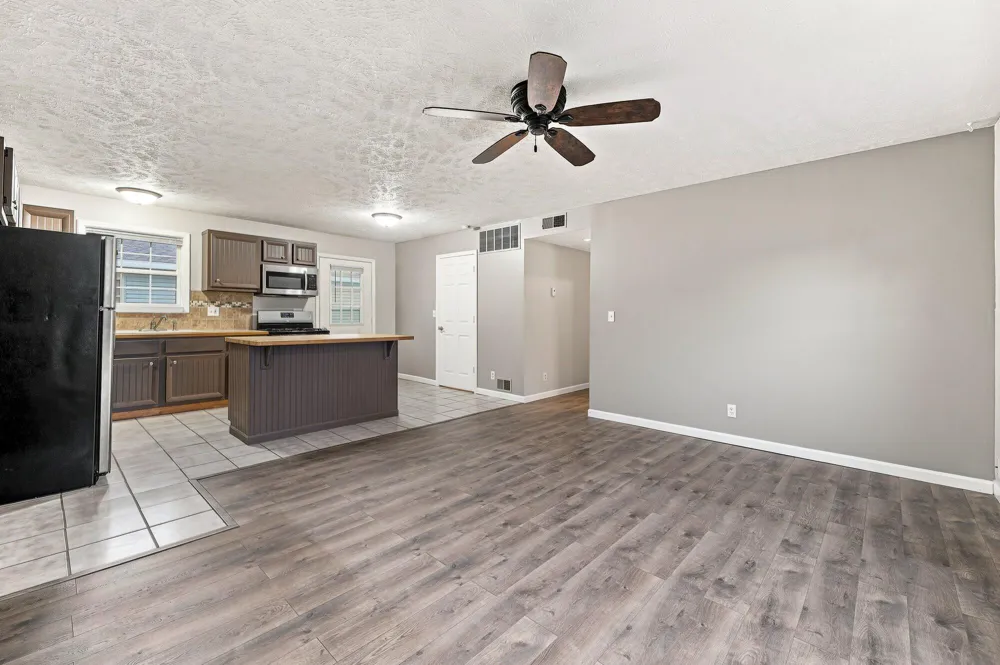 12973 Roughys Drive Wayland, MI 49348