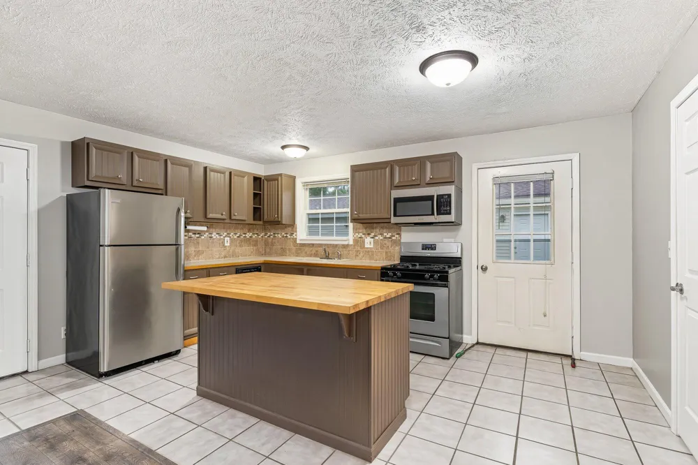 12973 Roughys Drive Wayland, MI 49348