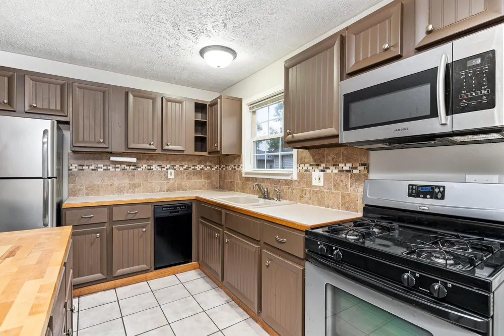 12973 Roughys Drive Wayland, MI 49348