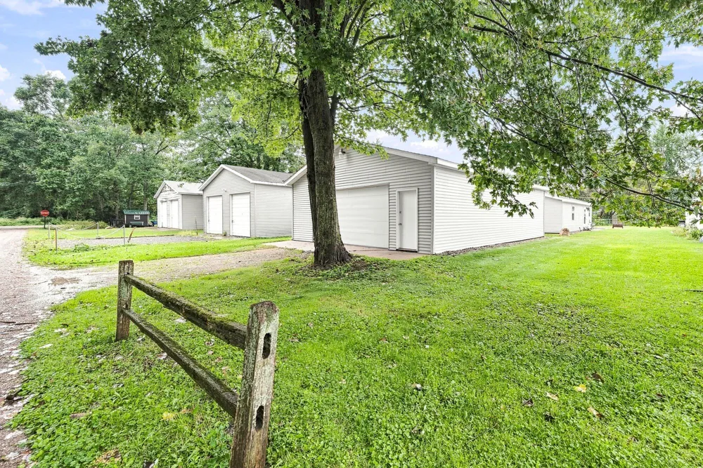 12973 Roughys Drive Wayland, MI 49348