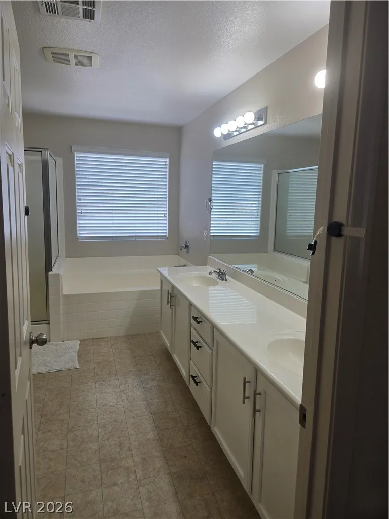 11232 Woodland Violet Avenue Las Vegas, NV 89138