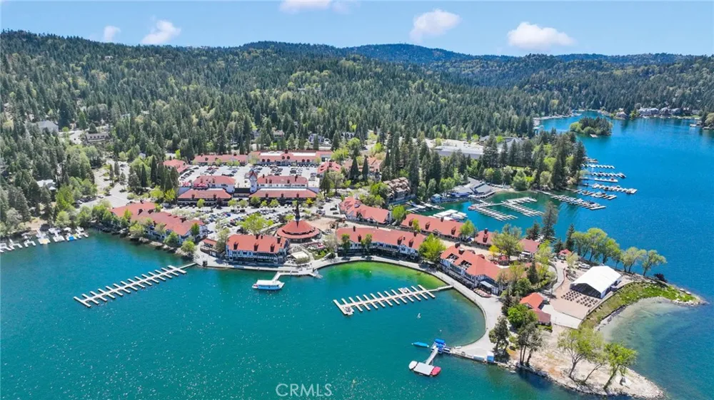 739 Lake Lake Arrowhead, CA 92385