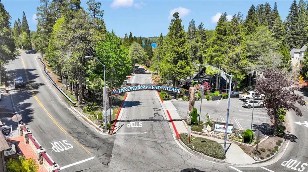 739 Lake Lake Arrowhead, CA 92385