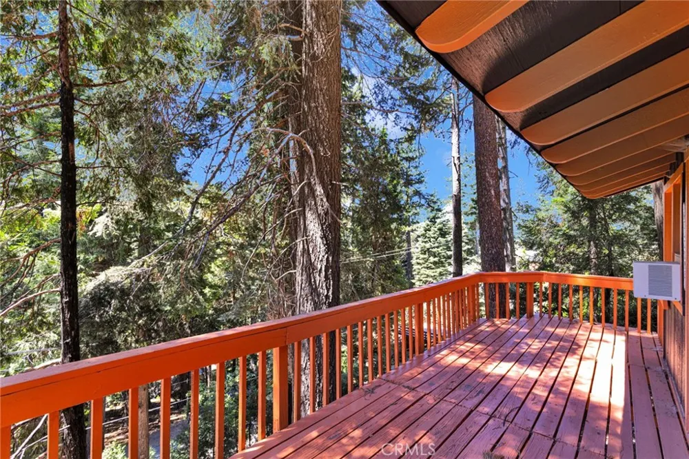 739 Lake Lake Arrowhead, CA 92385