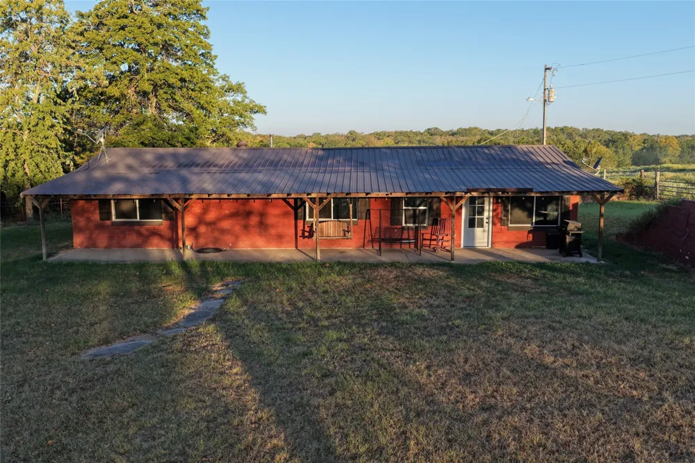 590 Friendship Road Stuart, OK 74570