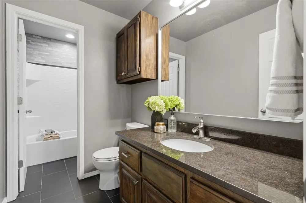 10134 E 575 ROAD Catoosa, OK 74015