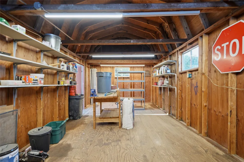 10134 E 575 ROAD Catoosa, OK 74015