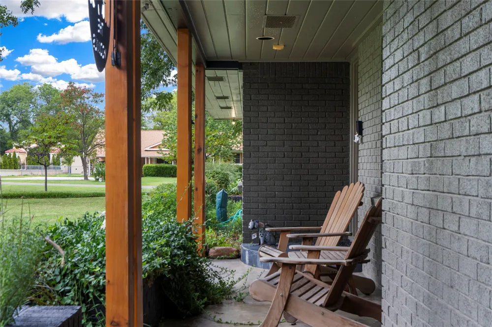 9402 E 16th Street Tulsa, OK 74112
