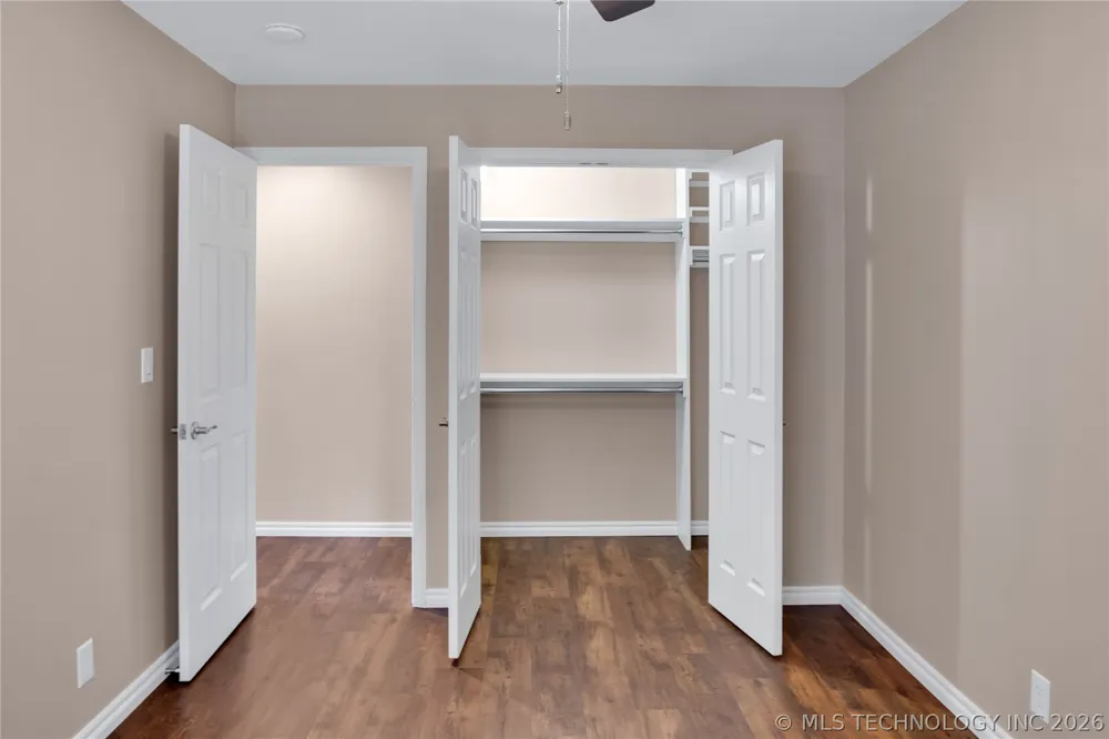 513 E B. STREET Jenks, OK 74037