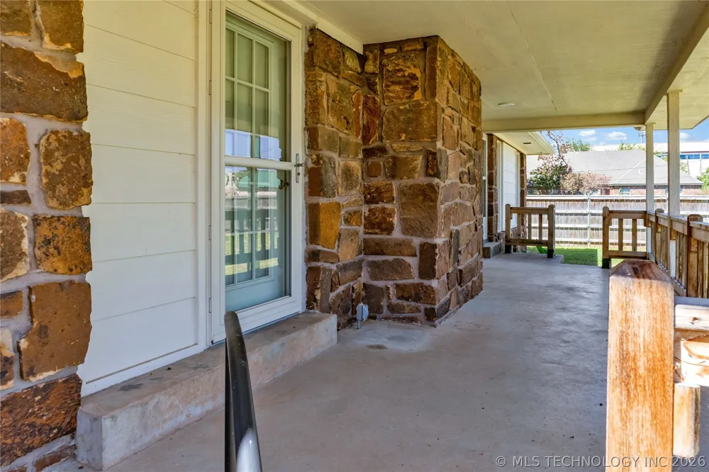 513 E B. STREET Jenks, OK 74037