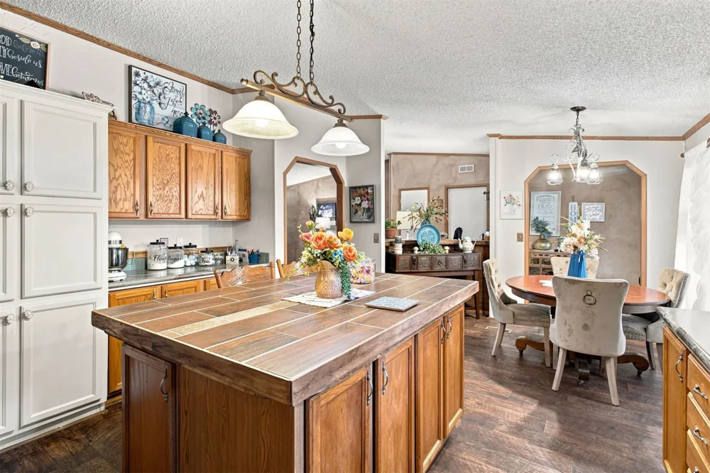 9718 Texoma Park Kingston, OK 73439