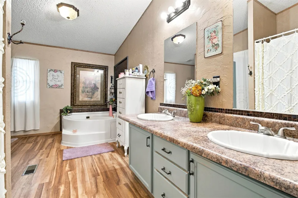 9718 Texoma Park Kingston, OK 73439