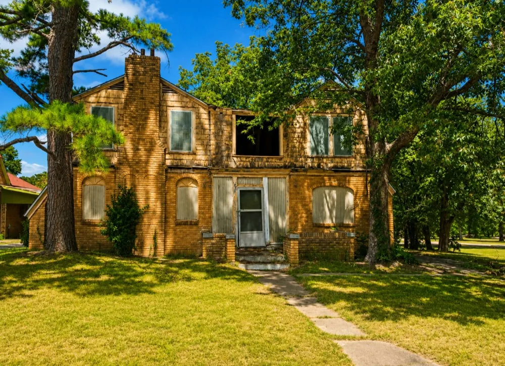 903 EW Sunset Drive Wewoka, OK 74884