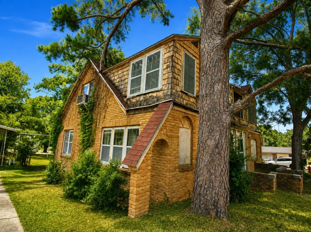 903 EW Sunset Drive Wewoka, OK 74884