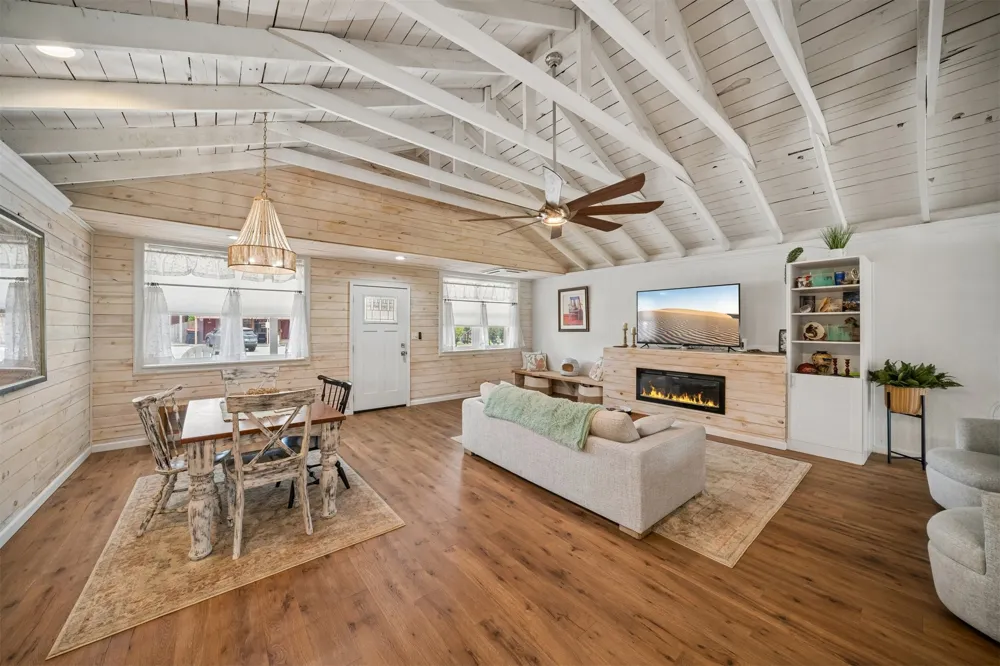 164 W Cherokee Langley, OK 74350