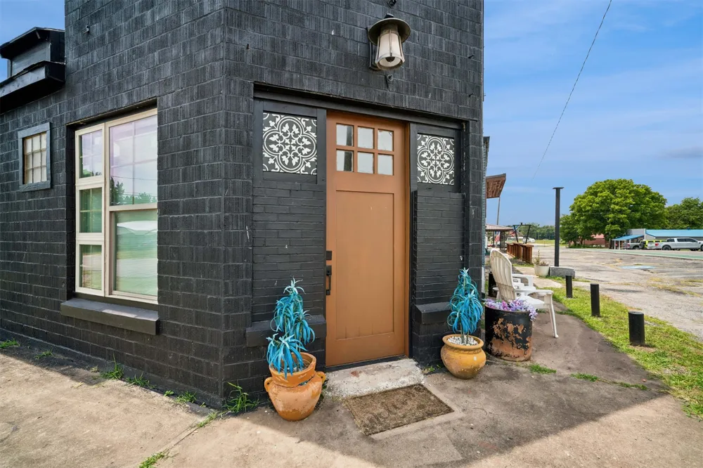 109 Cherokee Langley, OK 74350
