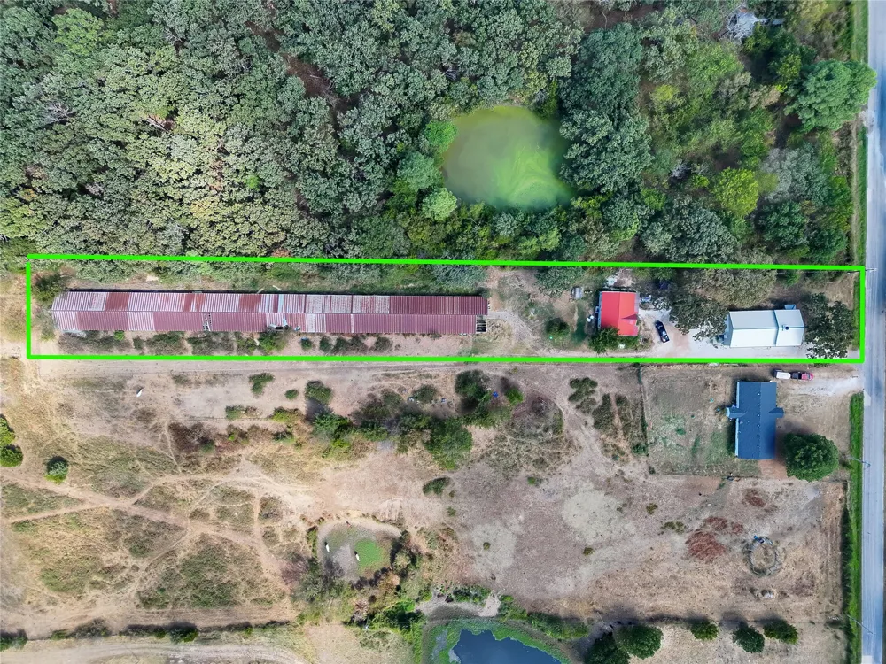 809 W Holt Lincoln, AR 72744