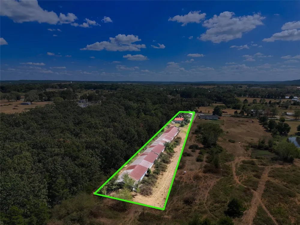 809 W Holt Lincoln, AR 72744
