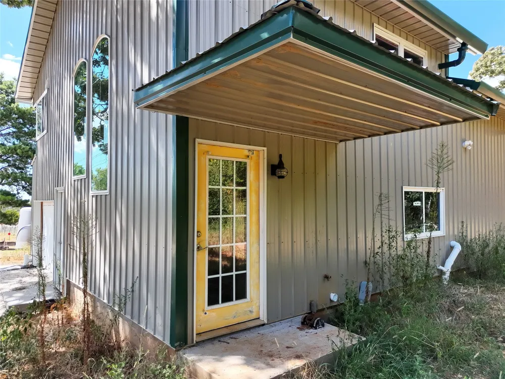 809 W Holt Lincoln, AR 72744