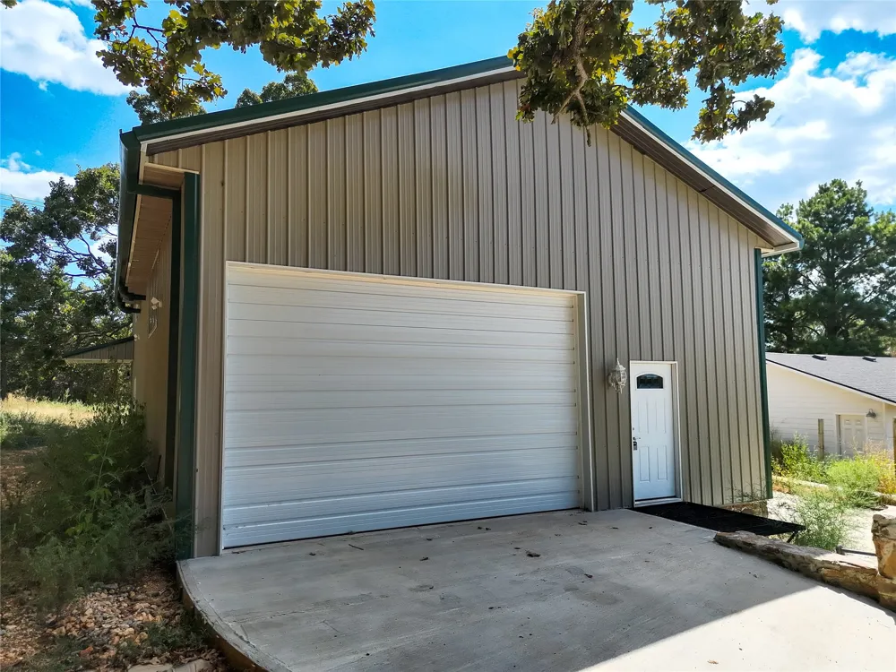 809 W Holt Lincoln, AR 72744