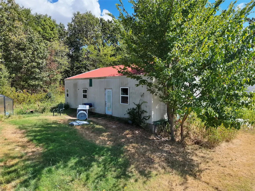 809 W Holt Lincoln, AR 72744