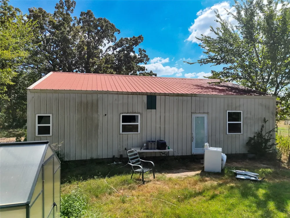 809 W Holt Lincoln, AR 72744