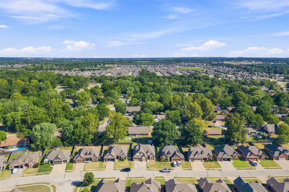 3104 W Mobile Street Broken Arrow, OK 74011
