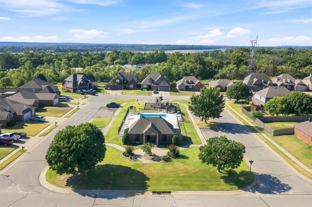 3104 W Mobile Street Broken Arrow, OK 74011