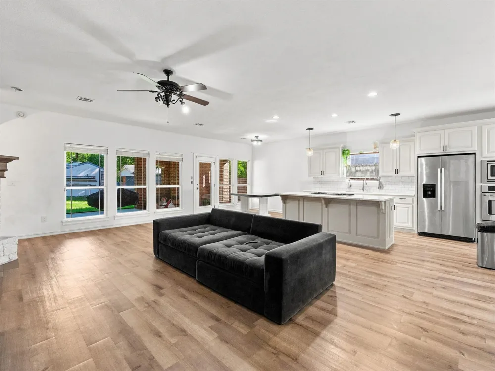 3104 W Mobile Street Broken Arrow, OK 74011