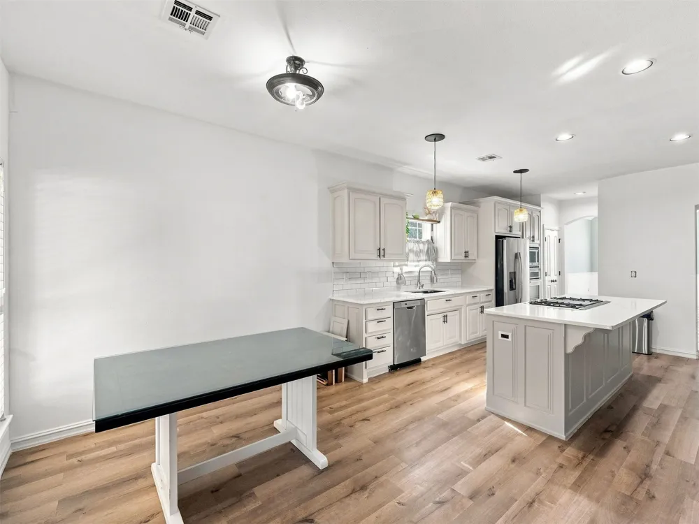 3104 W Mobile Street Broken Arrow, OK 74011
