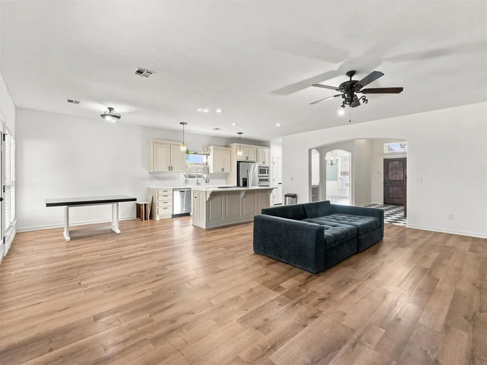 3104 W Mobile Street Broken Arrow, OK 74011