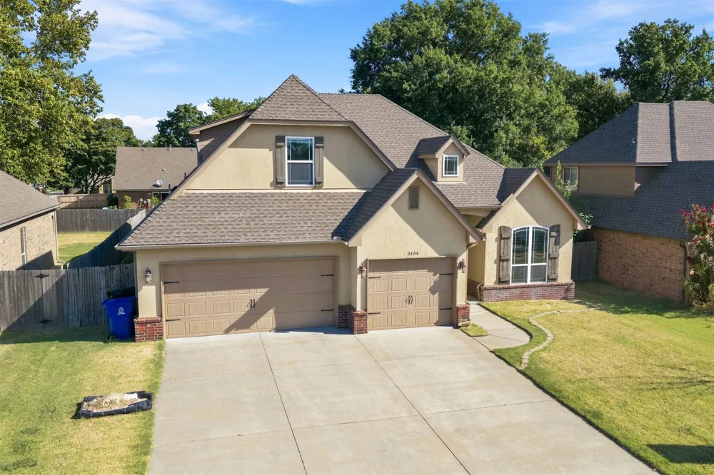 3104 W Mobile Street Broken Arrow, OK 74011