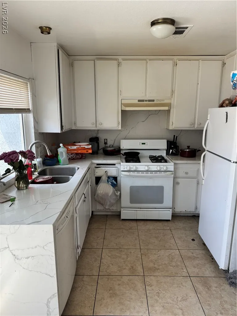 4008 Edgeford Place Las Vegas, NV 89102