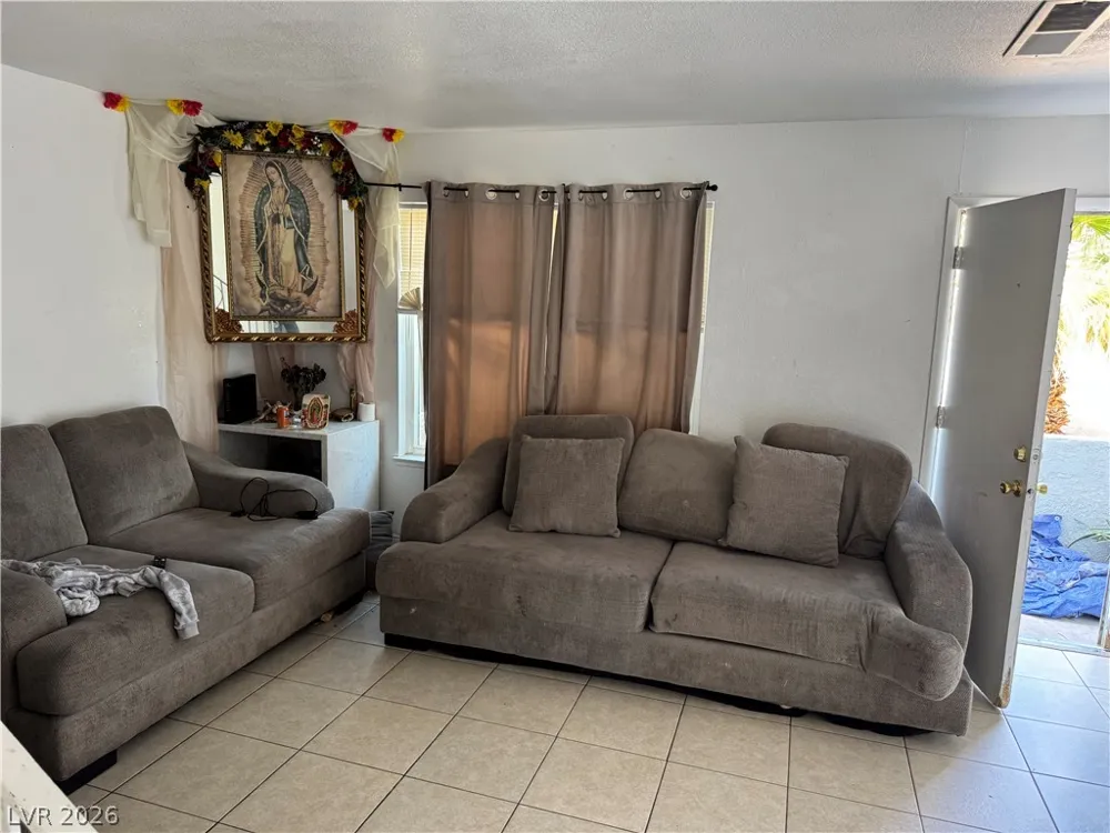 4008 Edgeford Place Las Vegas, NV 89102