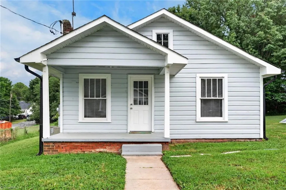 202 W Whitsett Street Graham, NC 27253