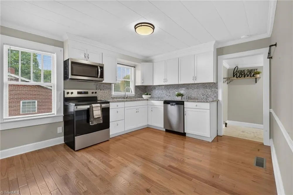 202 W Whitsett Street Graham, NC 27253