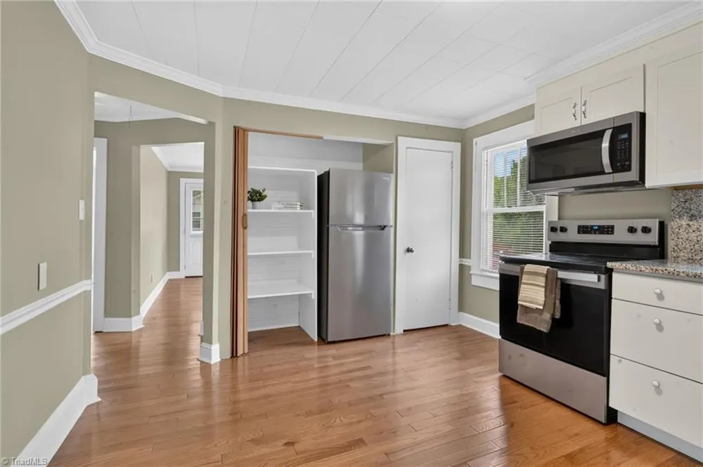 202 W Whitsett Street Graham, NC 27253