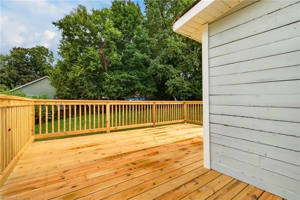 202 W Whitsett Street Graham, NC 27253