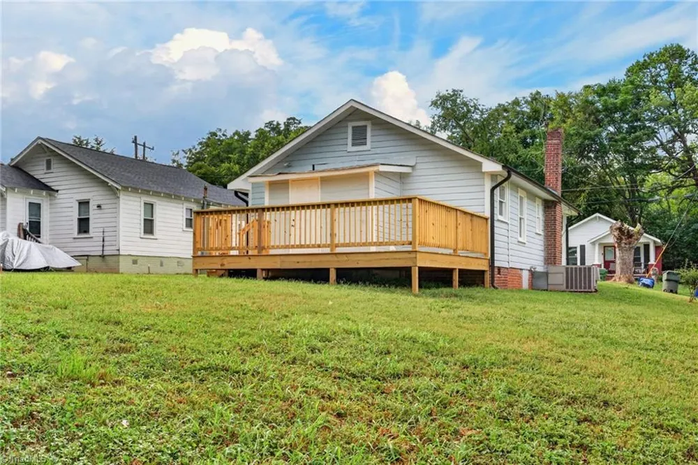 202 W Whitsett Street Graham, NC 27253
