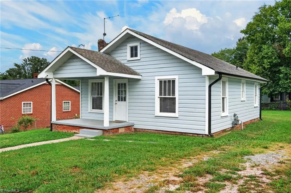 202 W Whitsett Street Graham, NC 27253