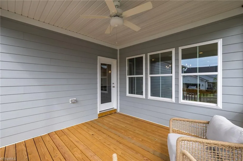 1640 Cross Village Avenue Kernersville, NC 27284