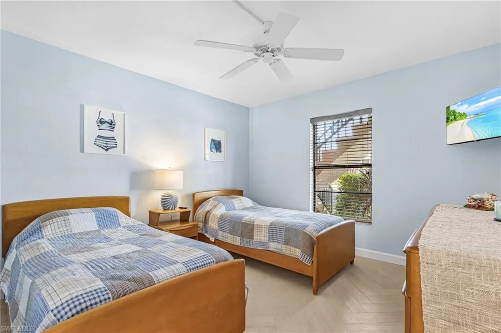 332 Charlemagne Boulevard #H101 Naples, FL 34112